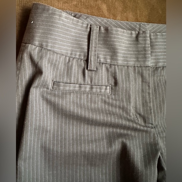 CAbi Gray White Pinstripe Straight Wide Leg Business Attire SZ 10 - Picture 4 of 9
